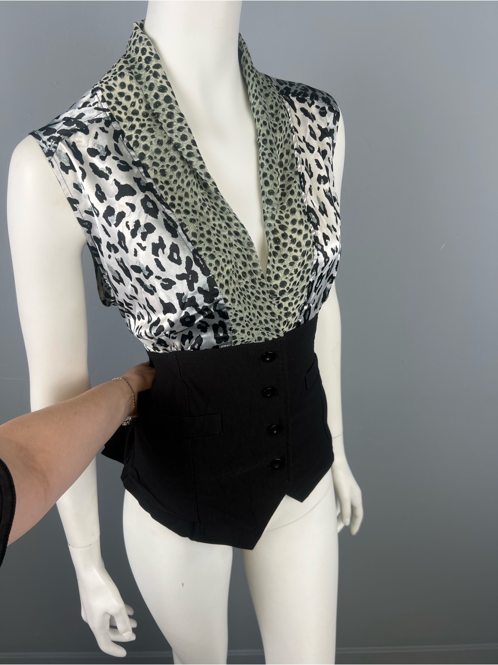 Le Chateau Vintage 2000s Animal Top with Black Waist like a Suit